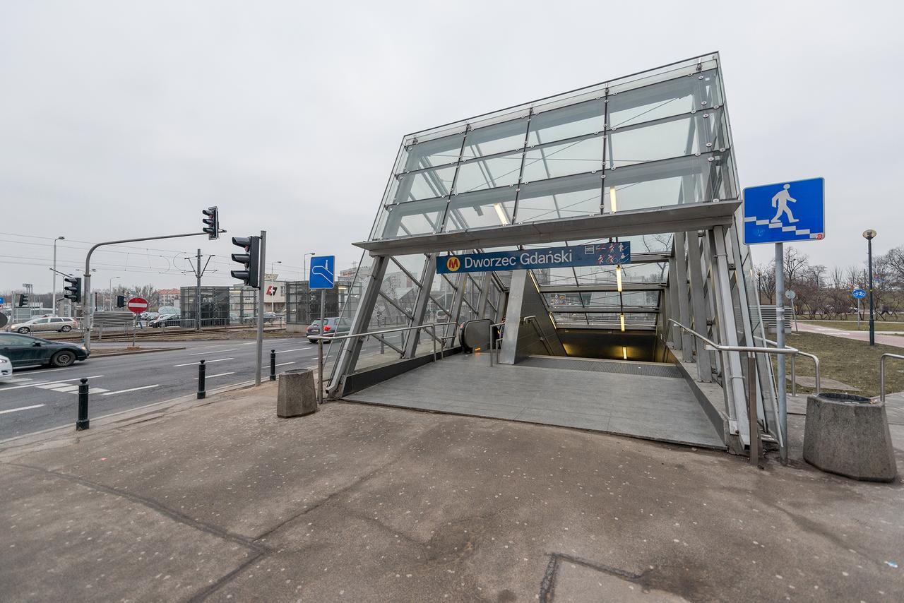 P&O Serviced Apartments Gdanski Station Варшава Экстерьер фото